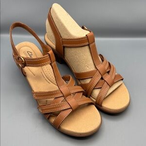 Clarks Emily2 Rose Leather Block Heel Sandals